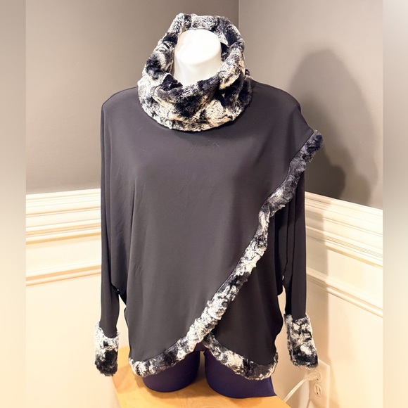 Joseph Ribkoff Other - Joseph Ribkoff Asymmetrical Faux-Fur Cowl Neck Poncho in Vanilla and Noir